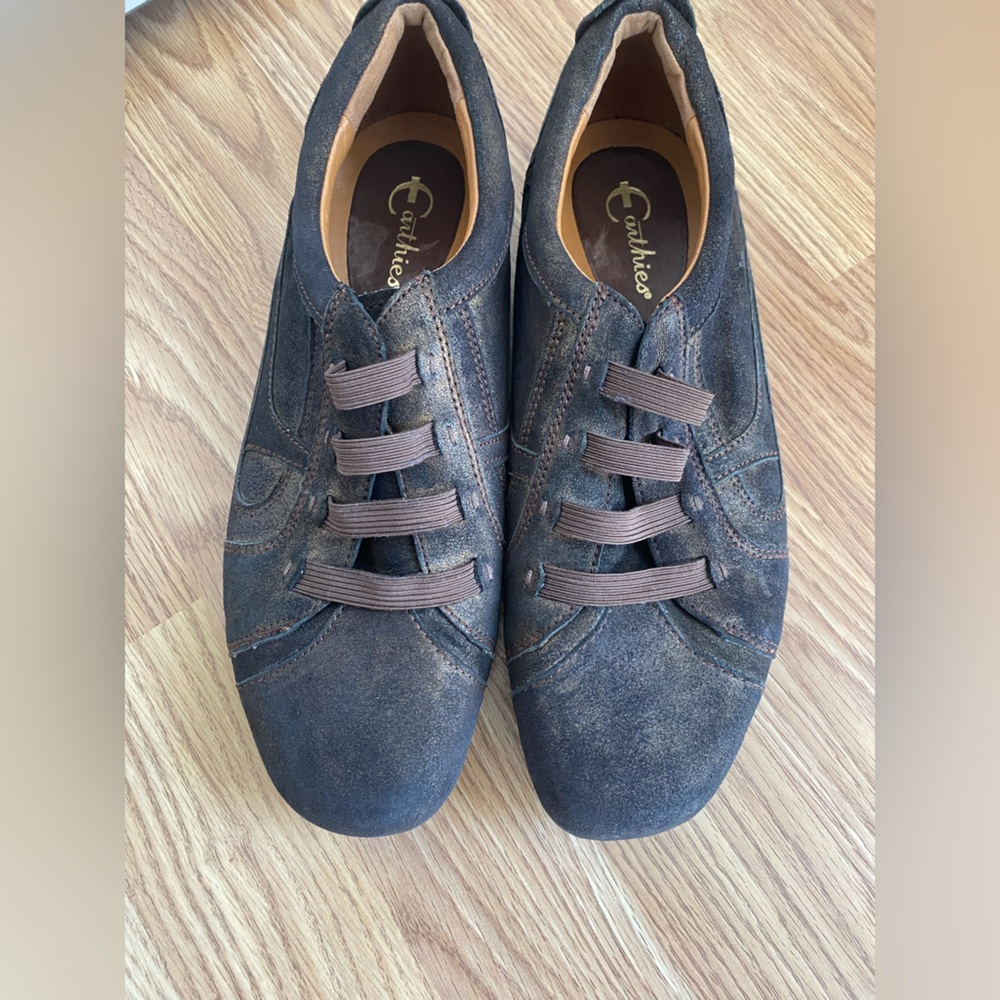 Earthies Ronda Rock slip on shoe women’s size 9.5